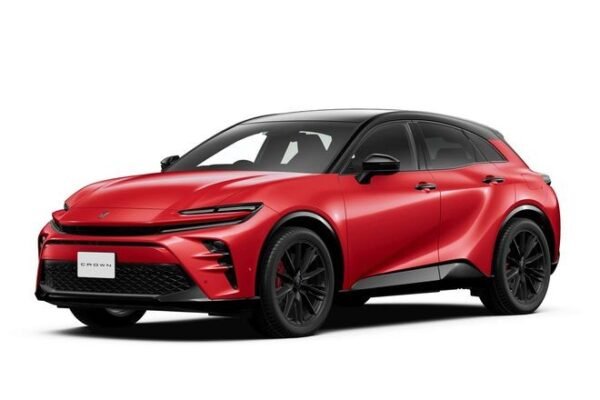 Toyota releases the new Crown SPORT PHEV